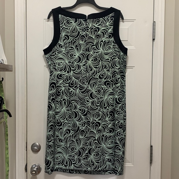3/$15 dressbarn Size 22W Black and Mint Green Patterned Dress - Picture 6 of 6